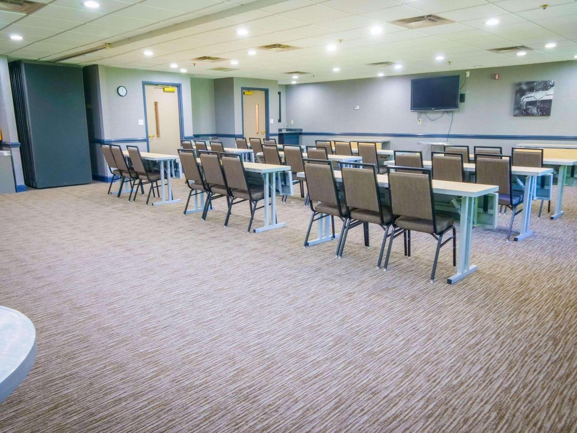 Country Inn & Suites By Radisson, Burlington Elon , Nc المظهر الخارجي الصورة