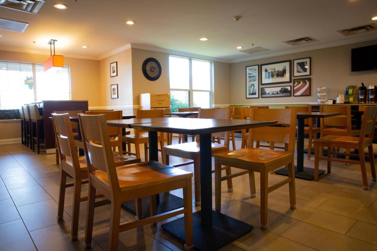 Country Inn & Suites By Radisson, Burlington Elon , Nc المظهر الخارجي الصورة