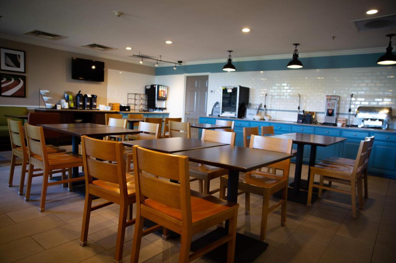 Country Inn & Suites By Radisson, Burlington Elon , Nc المظهر الخارجي الصورة